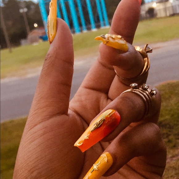 👸🏾Queen Mandarin Sun ☀️ Press On Nails - Picture 2 of 10